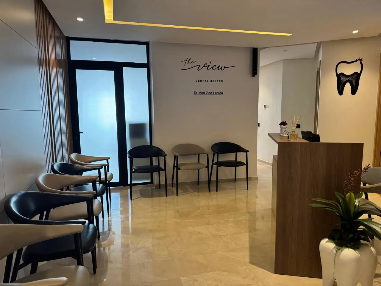 Dr Mohamed Lahlou Ziad Docteur centre dentaire the view hay riad rabat maroc morocco
